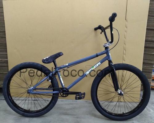 Colony Eclipse ficha tecnica